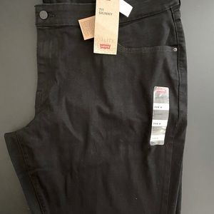 Levi’s Plus-Size Black Straight Leg Jeans